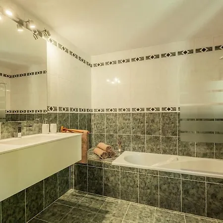 Norte, Amazing Close To The Beaches Villa